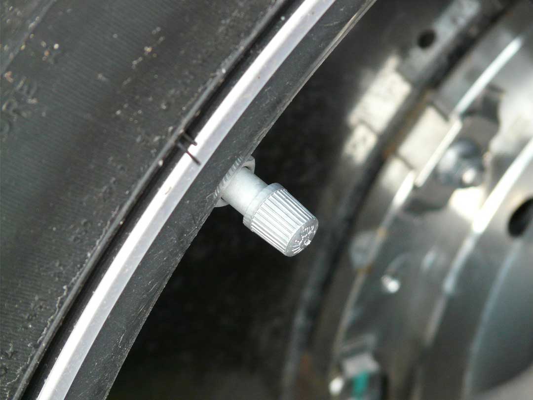 Car tyre valve cap